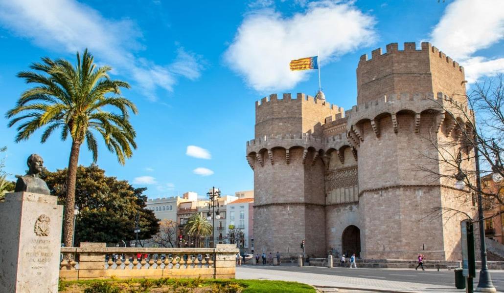 Apartamento Turistico Lux Center Valencia Luaran gambar