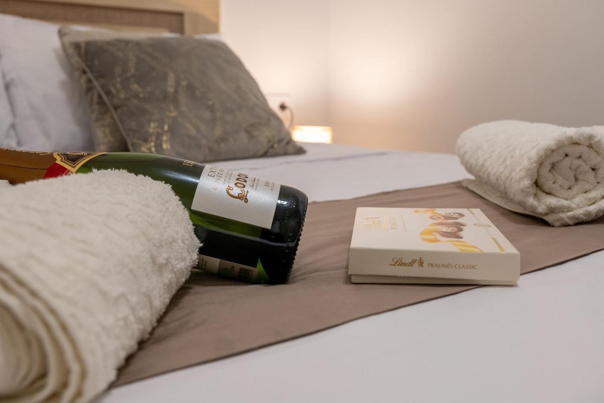 Apartamento Turistico Lux Center Valencia Luaran gambar
